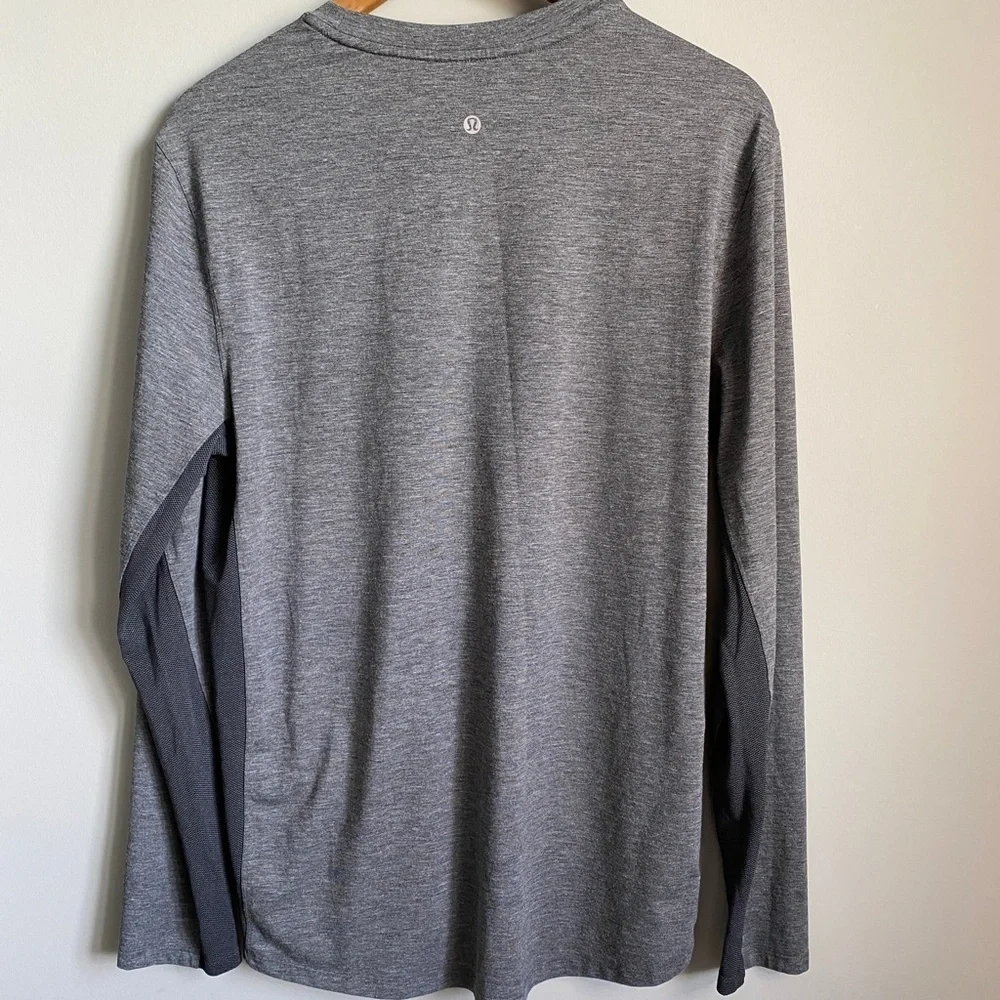 Lululemon Men's Gray Long Sleeve Activewear‎ T-shirt Size Large - Picture 5 of 11